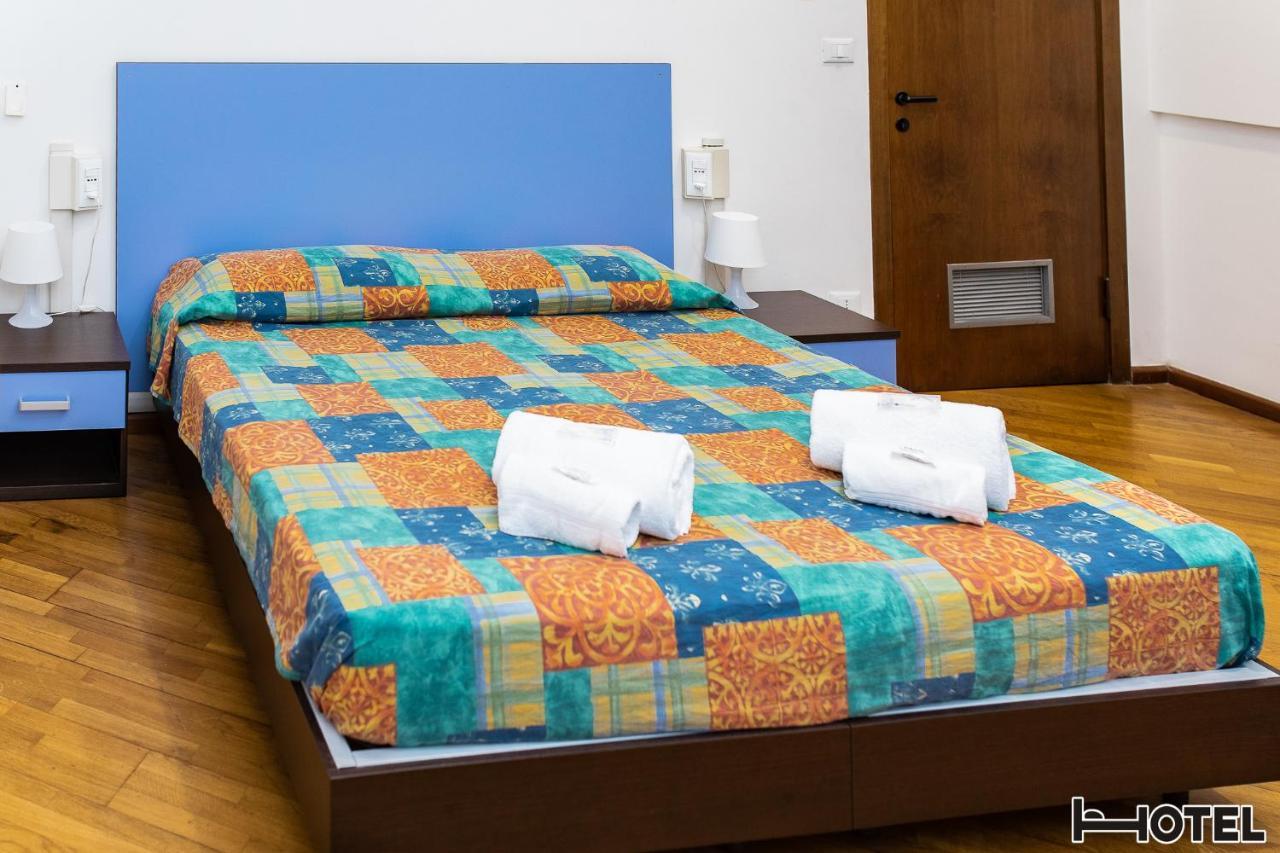 Hotel Youri Il Magnifico Genua Buitenkant foto